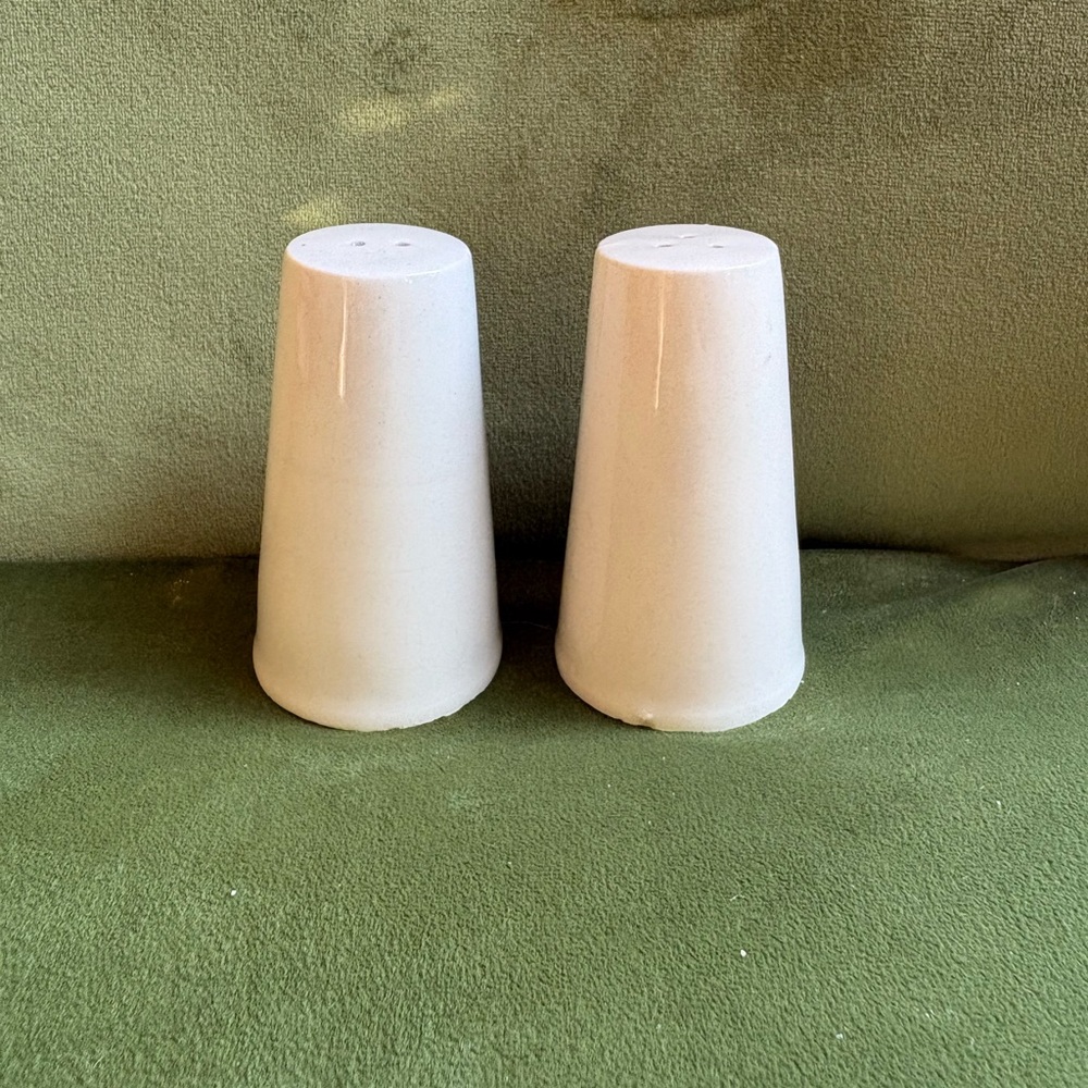 Vintage 3-D Lobster Ceramic Salt & Pepper Shakers Marked Japan - 3.5'' high - Picture 3 of 7